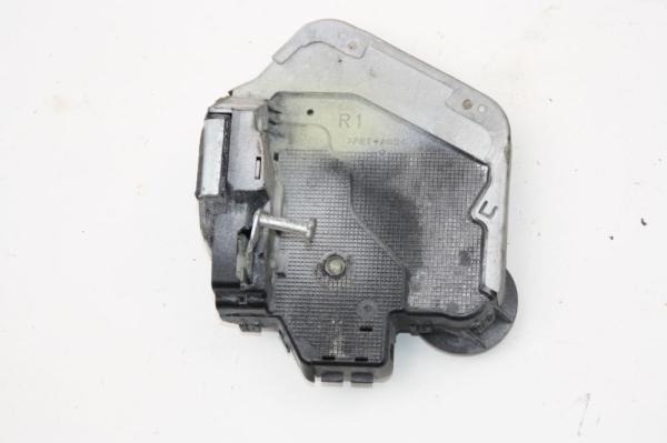 Türschloß hinten rechts 6906042030 Toyota RAV4 3 SA CA