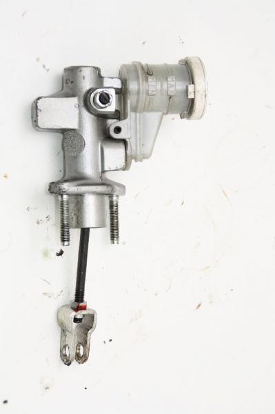 Kupplung - Geberzylinder 2345A015 Mitsubishi L 200 4 KB4T