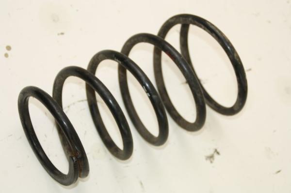 Feder hinten rechts 550208H762 Nissan X-TRAIL 1