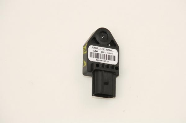 Airbag Sensor rechts 8983105010 Toyota AVENSIS 2 T25
