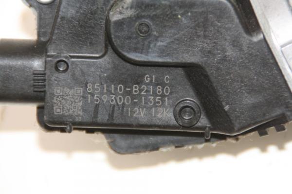 Scheibenwischermotor vorn 85110B2180 Daihatsu CUORE 7 L276