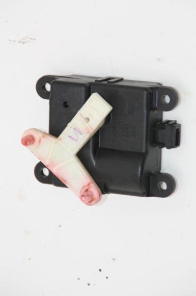 Kraftstofftank VW TOURAN 1 1T0201872N 1,4 110 KW 150 PS Benzin 01-2014 gebraucht 2