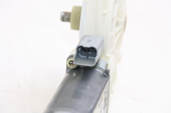 Fensterheber-Motor vorn rechts 0130822021 Peugeot 307 3A/C