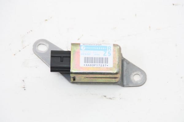 Airbag Sensor rechts 98235AG001 Subaru LEGACY 4