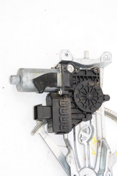 Einspritzdüse Zylinder 3 0445110209 BMW 3er Touring E91 3,0 145 KW 197 PS Diesel gebraucht 1