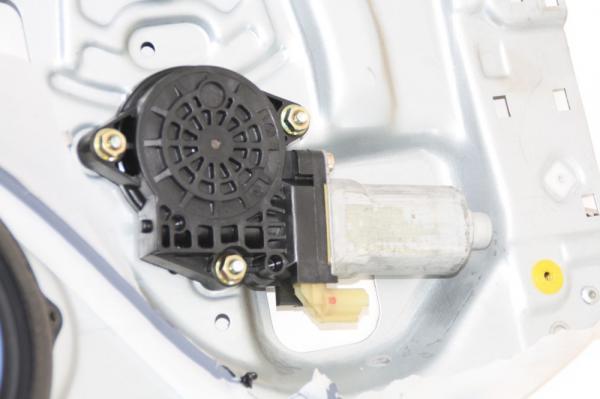 Fensterheber elektrisch hinten links 824701F130 Kia SPORTAGE 2 JE