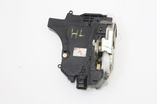 Türschloß hinten links 5745A093 Mitsubishi L 200 4 KB4T