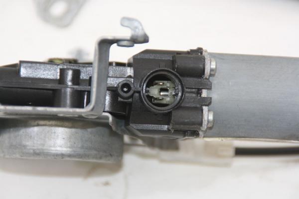 Fensterheber elektrisch hinten links 82701JD400 Nissan QASHQAI I