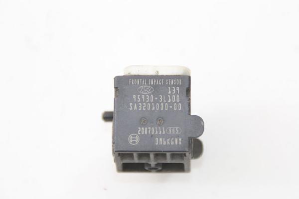 Airbag Sensor vorn rechts 959303L100 Hyundai SANTA FE 2 CM