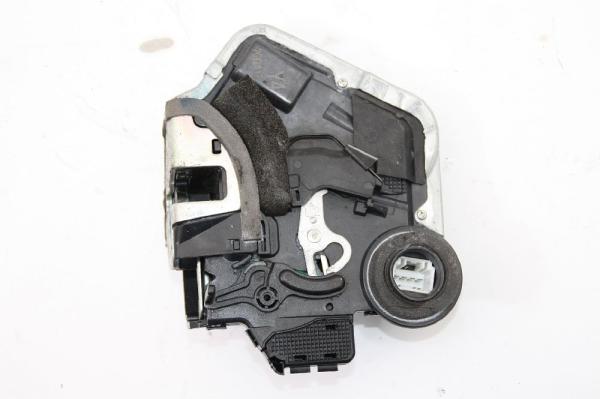 Verteilerrohr Toyota RAV 4 III SA CA 238100R010 2,2 100 KW 136 PS Diesel 07-2006 gebraucht 1
