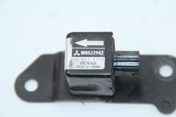 Airbag Sensor vorn links MR522942 Mitsubishi PAJERO SPORT K90