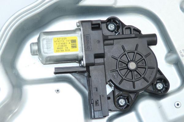 Steuergerät sonstige Kia SORENTO 1 BFICMAK6114 2,5 125 KW 170 PS 05-2008 gebraucht 2