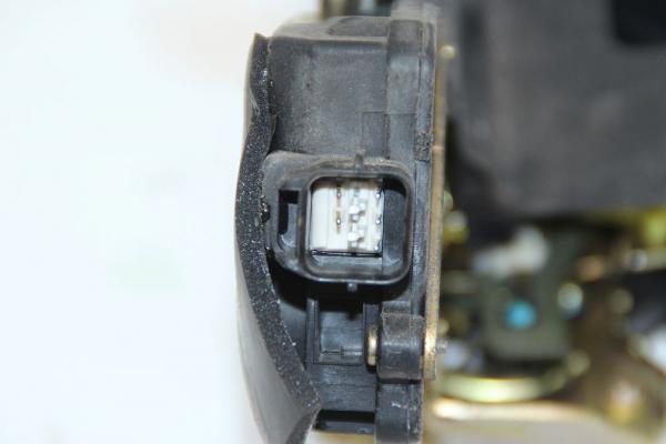 Türschloß hinten links 814111F010 Kia SPORTAGE 2 JE