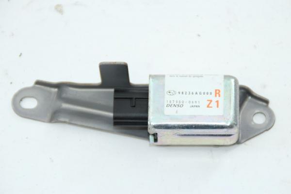 Airbag Sensor hinten rechts 98236AG000 Subaru LEGACY 4 SW