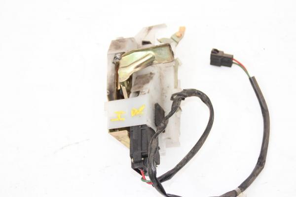 Türschloß hinten rechts B01A72310K Mazda 323 F BA