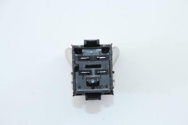 Schalter Warnblink 1K0953509A VW GOLF 5