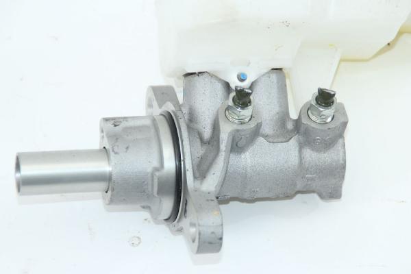 Hauptbremszylinder 4720109750 Toyota AYGO 2