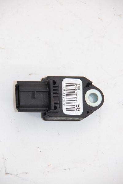 Airbag Sensor links 898310H040 Toyota AYGO 2