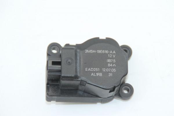 Stellmotor Heizung 3M5H19E616AA Ford FOCUS 2 Turnier