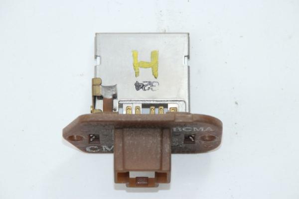 Heizgebläsevorwiderstand 979072B000 Hyundai SANTA FE 2 CM