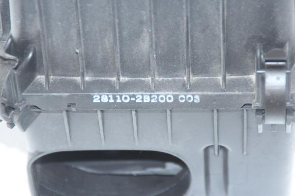 Luftfiltergehäuse 281102B200 Hyundai SANTA FE 2 CM
