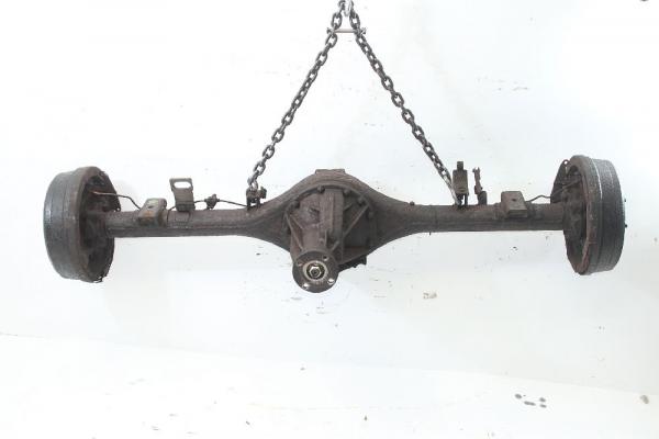 Achse hinten 38300K2665 Nissan PICK UP D22