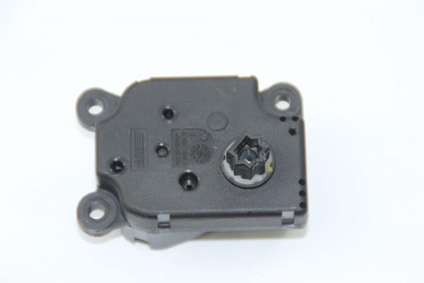 Stellmotor Heizung 3M5H19E616AB Ford FOCUS 2 STH DA