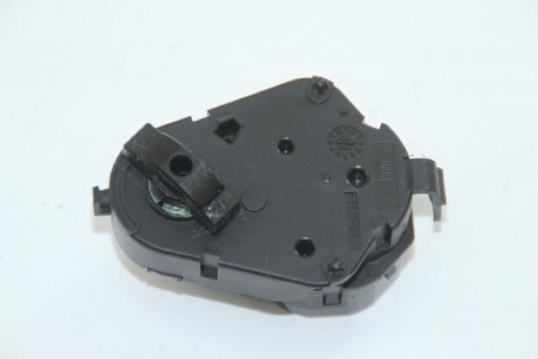 Stellmotor Heizung 83855569 BMW 5er Touring E39