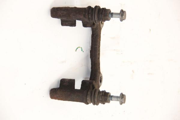 Bremssattelträger hinten rechts 8E0615425 VW PASSAT Variant 3B