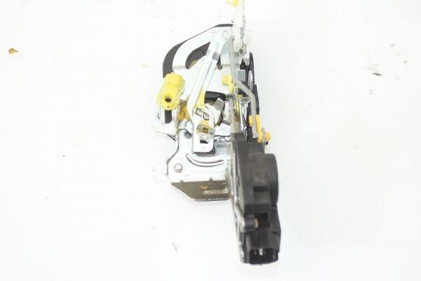 Türschloß hinten rechts 814211F010 Kia SPORTAGE 2 JE
