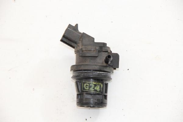 Scheibenwischerwasserpumpe 8603109120 Mazda 3 BK