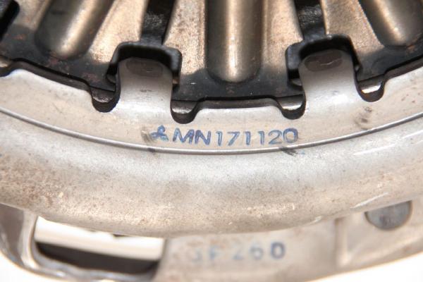 Kupplung MN171120 Mitsubishi L 200 4 KB4T