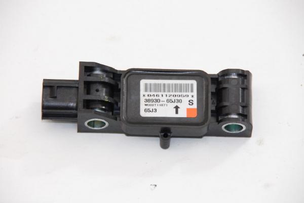 Airbag Sensor rechts 3893065J30 Suzuki GRAND VITARA 2