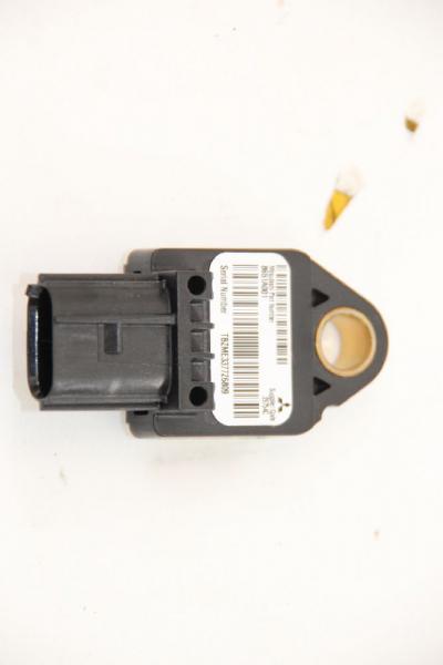 Airbag Sensor hinten rechts 8651A001 Citroen C-CROSSER