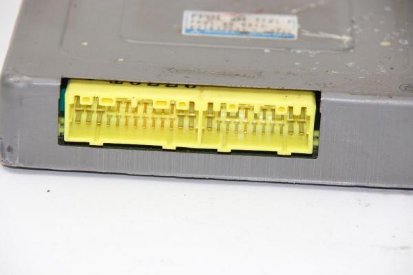 Steuergerät Motor E2T03773T Mazda 626 GE Schrägheck