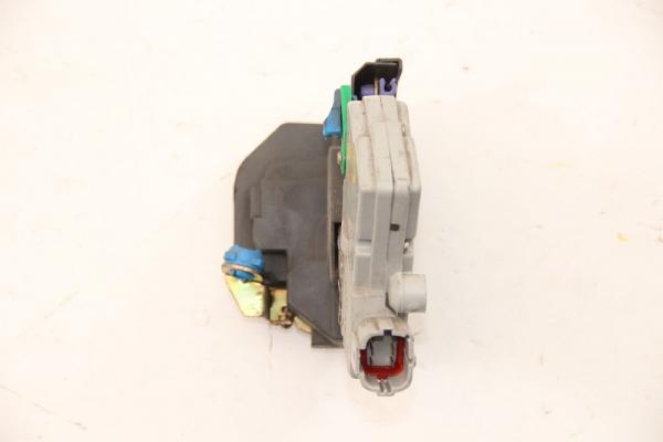 Türschloß hinten rechts 825528H710 Nissan X-TRAIL 1