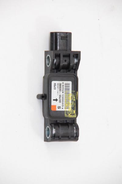 Airbag Sensor vorn rechts 3893065J30 Suzuki GRAND VITARA 2