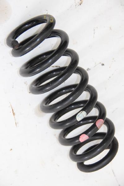 Feder hinten links 4131165J00 Suzuki GRAND VITARA 2