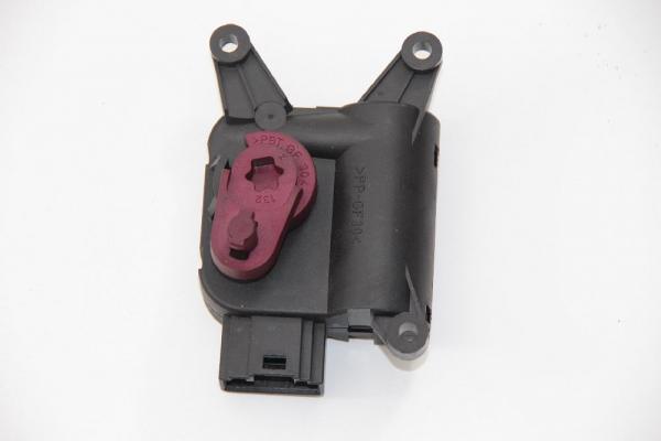 Stellmotor Heizung 0132801344 Skoda YETI