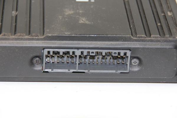 Radio-Verstärker-Einheit 963002B800 Hyundai SANTA FE 2 CM