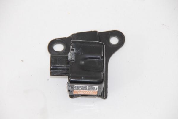 Sensor Querbeschleunigung G484547020 Toyota PRIUS 2 NHW20