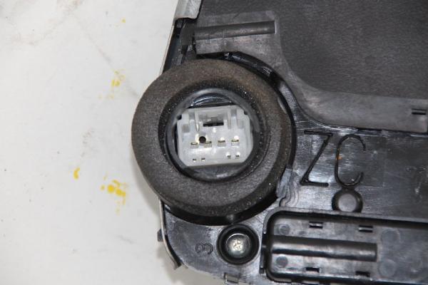 Türschloß hinten rechts 6905047060 Toyota PRIUS 2 NHW20