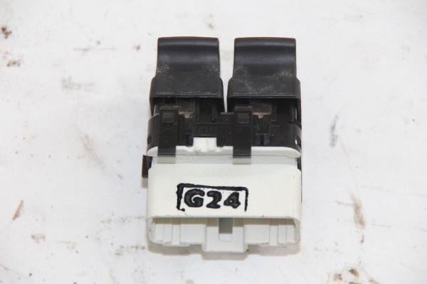 Schalter Fensterheber vorn links 108273A DACIA DUSTER 1