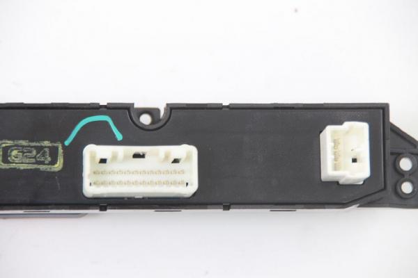 Schalter Warnblink 937001H900 Kia CEED 1 SW ED