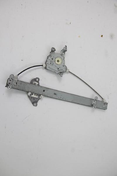 Abgaskrümmer Mazda BT 50 UN 2.5 105 KW 143 PS Diesel 02-2008 gebraucht 2
