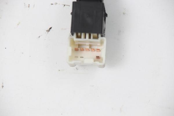 Bremssattel vorn rechts Mazda BT 50 UN ABS 2.5 105 KW 143 PS Diesel 02-2008 gebraucht 1