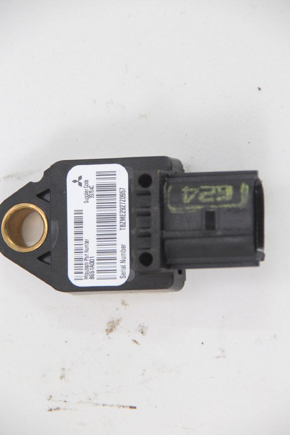 Airbag Sensor vorn rechts 8651A001 Peugeot 4007
