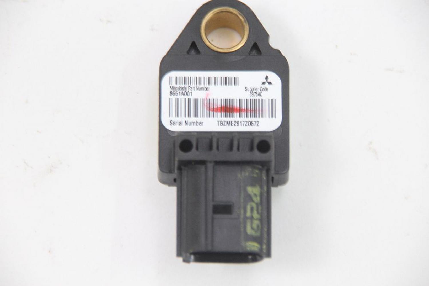 Airbag Sensor links 8651A001 Peugeot 4007