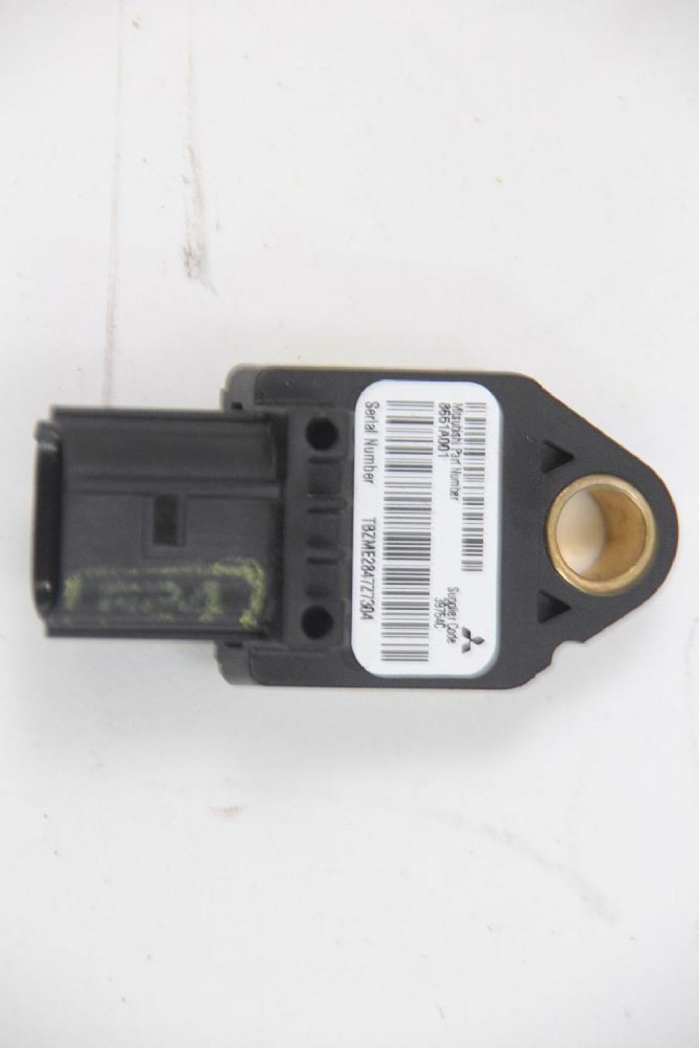 Airbag Sensor hinten rechts 8651A001 Peugeot 4007
