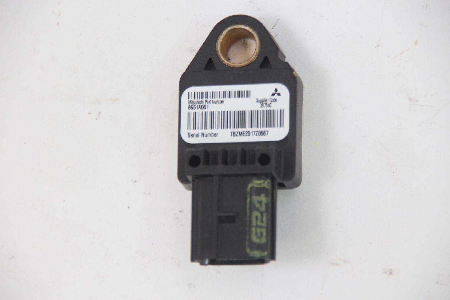 Airbag Sensor hinten links 8651A001 Peugeot 4007